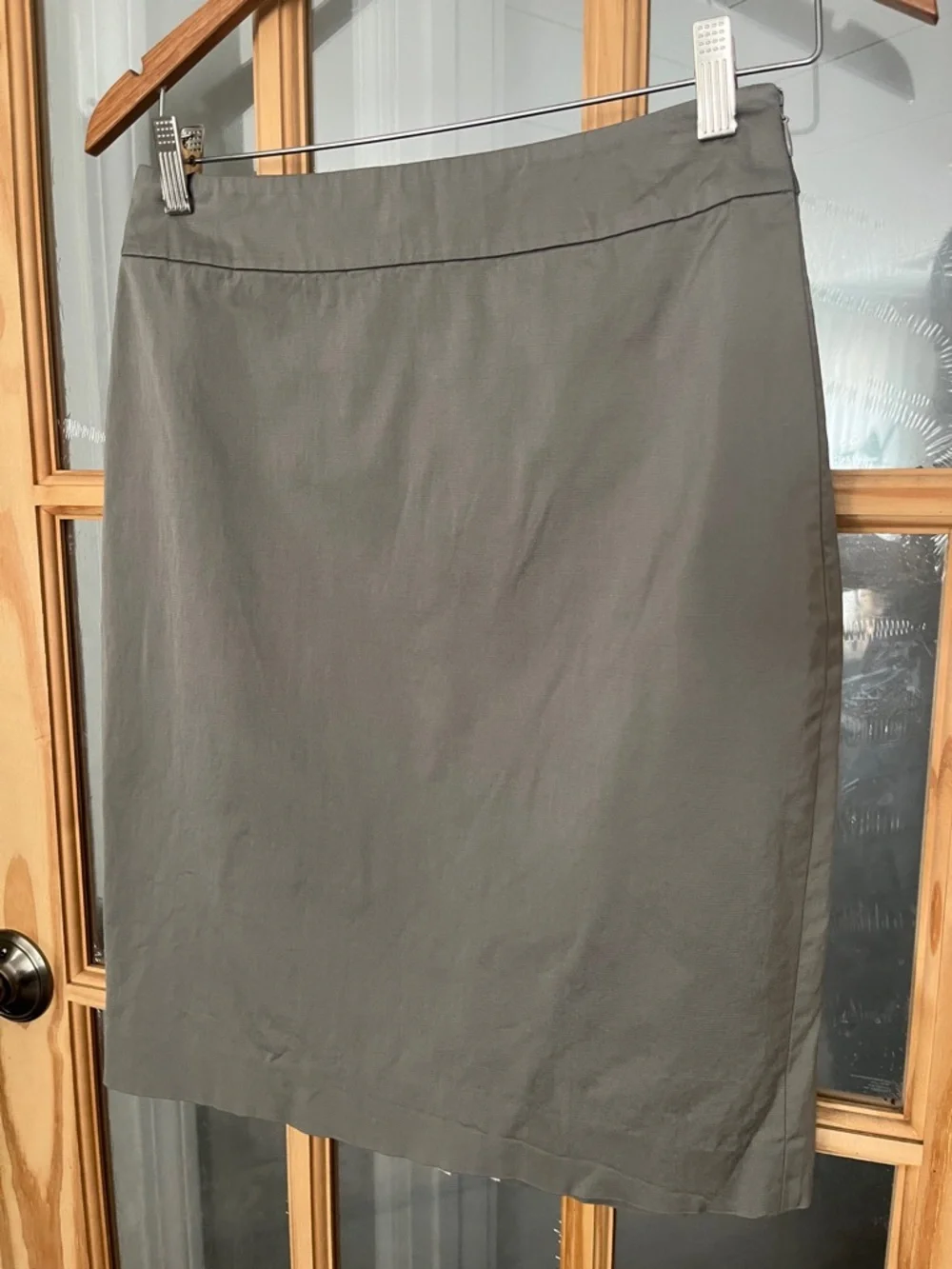 Ann Taylor Pencil Skirt mushroom gray, ballet pink exposed hook+eye back detail